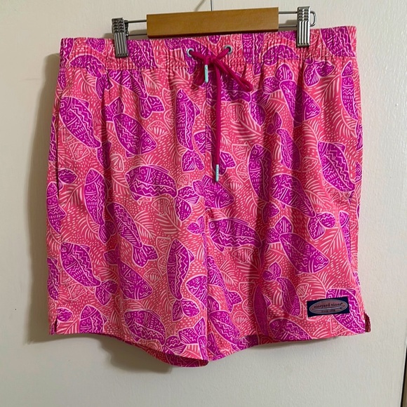 Vineyard Vines Other - EUC Vineyard Vines Men’s Geometric Nautical Fish Swim Trunks Medium